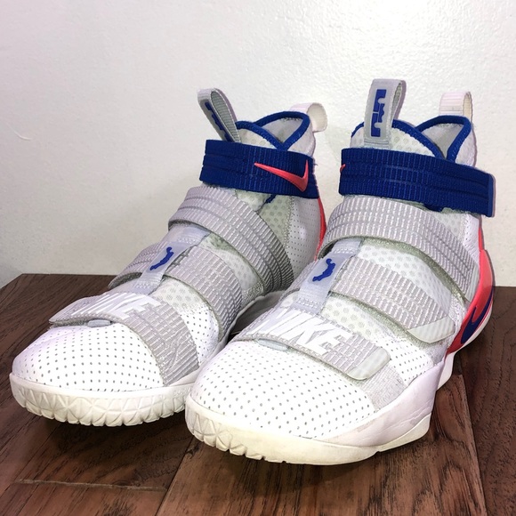 nike lebron james soldier